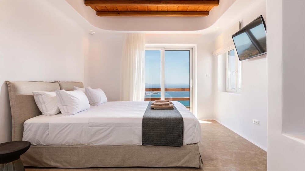 Ria Mar Villas & Suites by Live&Travel