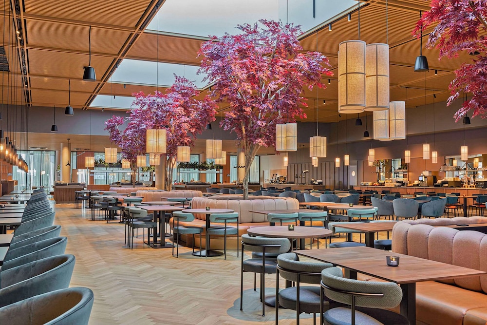 Vantaa Vacations - Clarion Hotel Helsinki Airport - Property Image 1