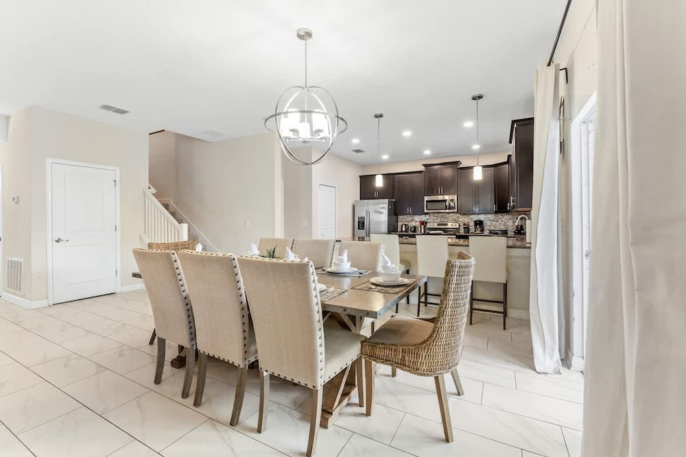 6BR Game Room Plus Large Pool