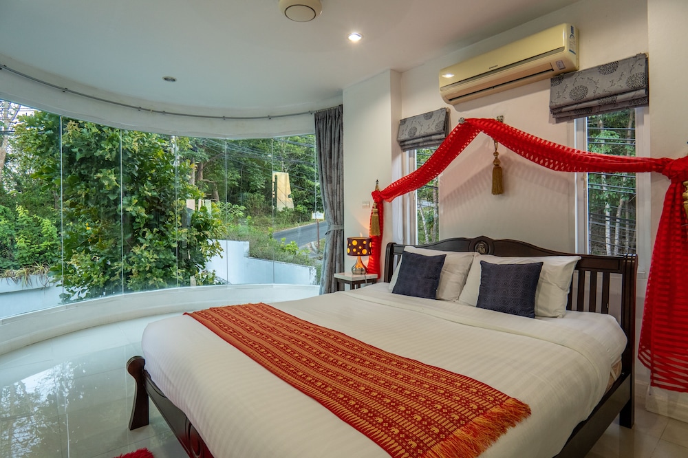 Private Pool Villa for Family & Friends