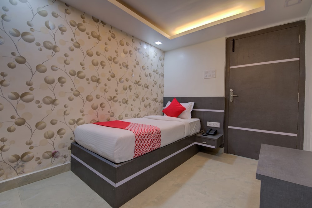 OYO 17188 A K Residency view 4