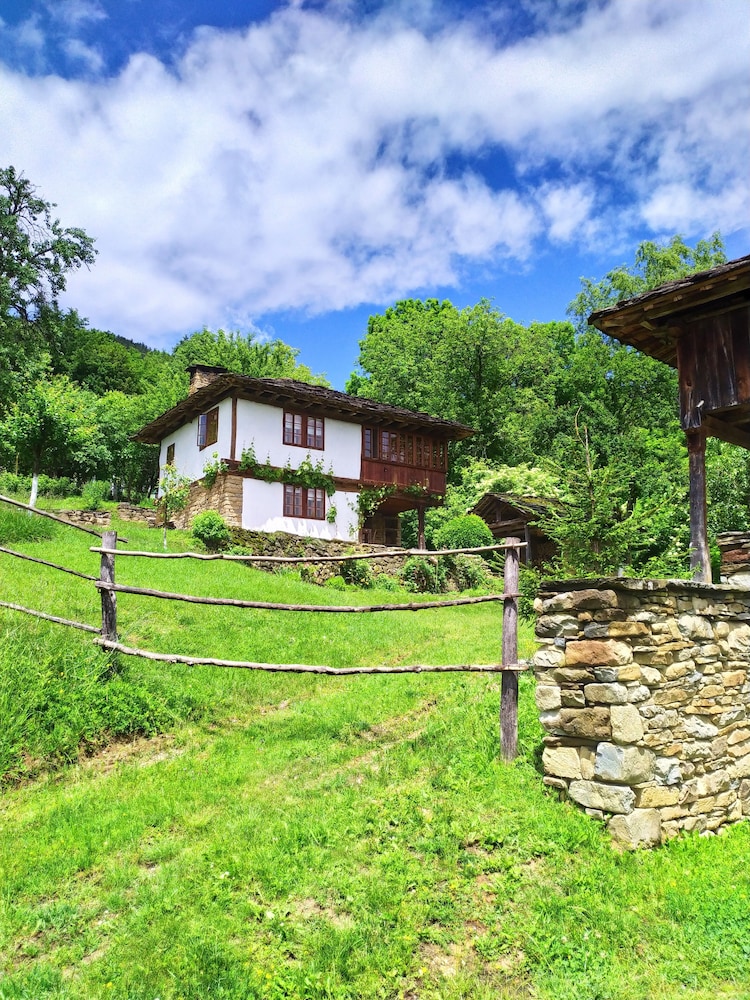 Karashka - Vacation Home