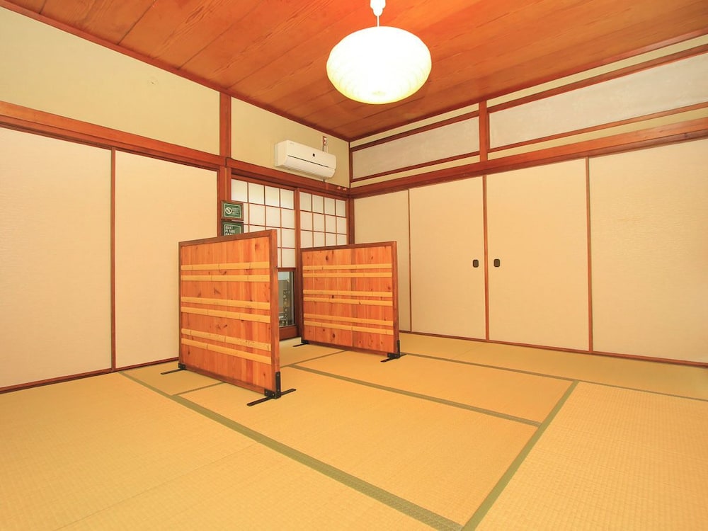 Guesthouse Tsuki ga Kirei desu ne