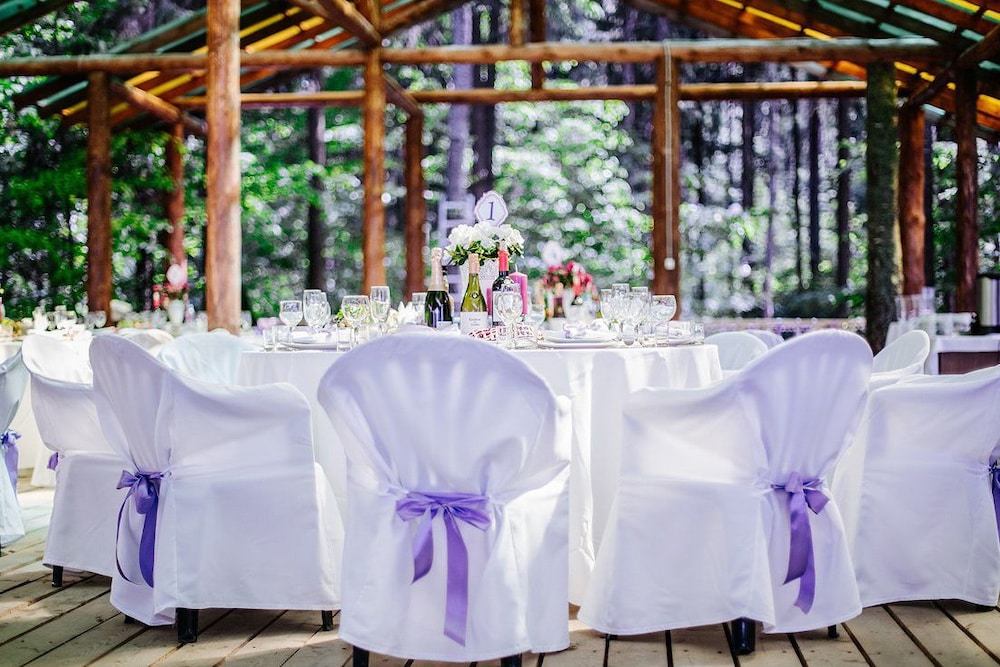 Romantic Country Club