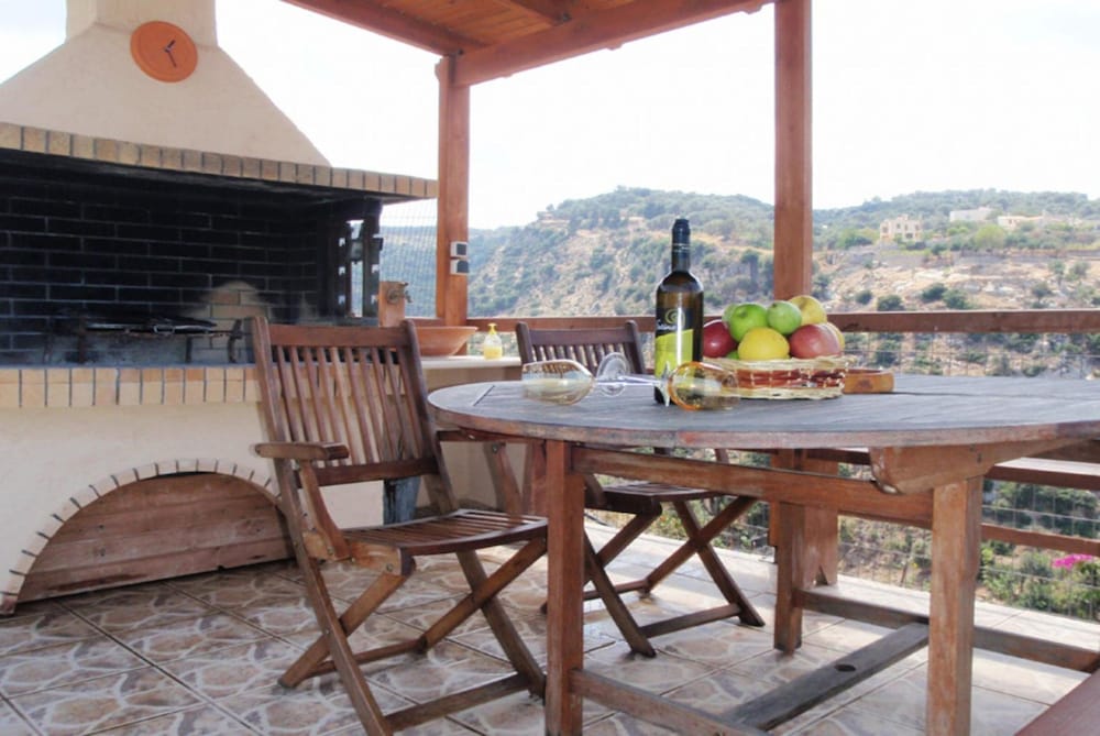 Villa Hara Faragi in Crete