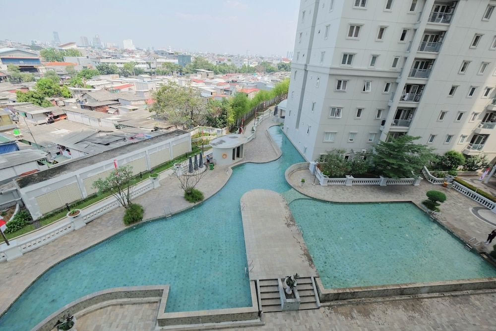 Strategic 2Br Apartment Grand Palace Kemayoran