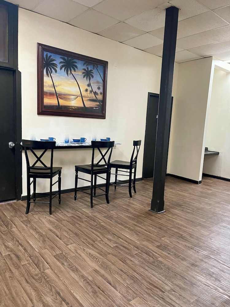 Cameron Suites