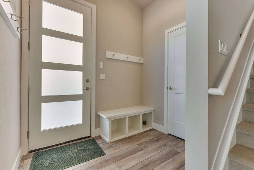 Fraser Vacation Rental - Shuttle to Winter Park!