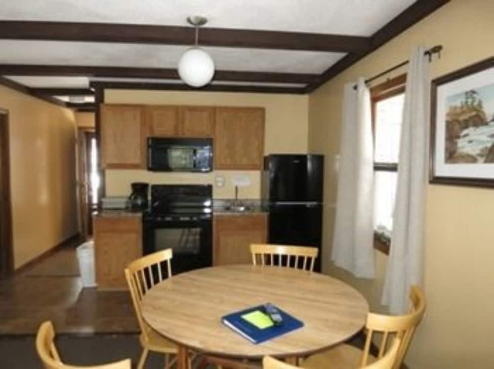 Cascade Lodge