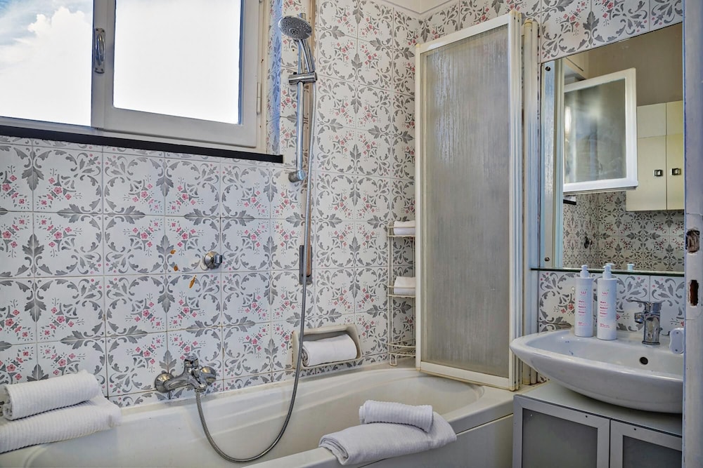 Homey Seaview Apartment by Wonderful Italy view 3