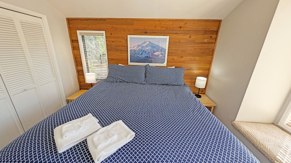 Whistling Swan 8 4 Bedroom Home