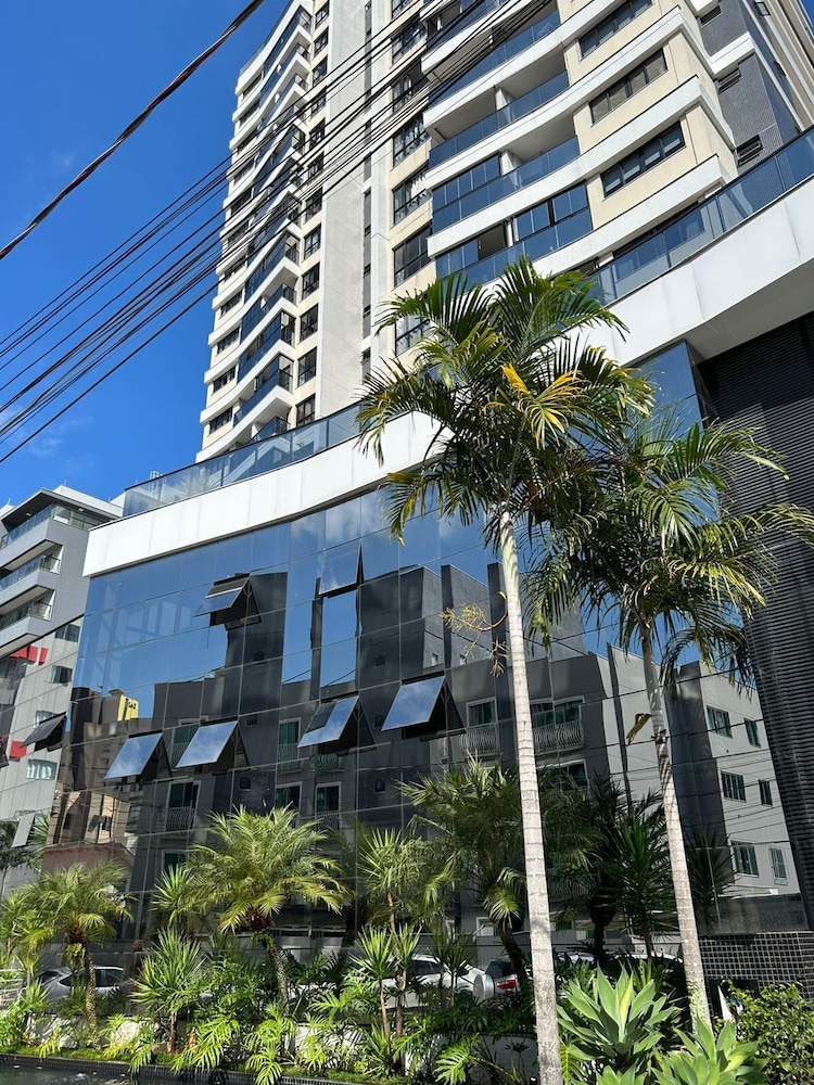 APARTAMENTO ALTO PADRÃO CENTRO ITAJAÍ