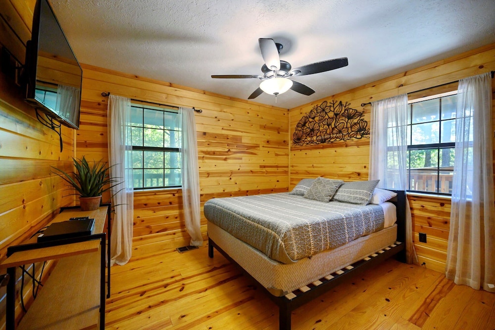 Kalo Cabin Secluded Stay
