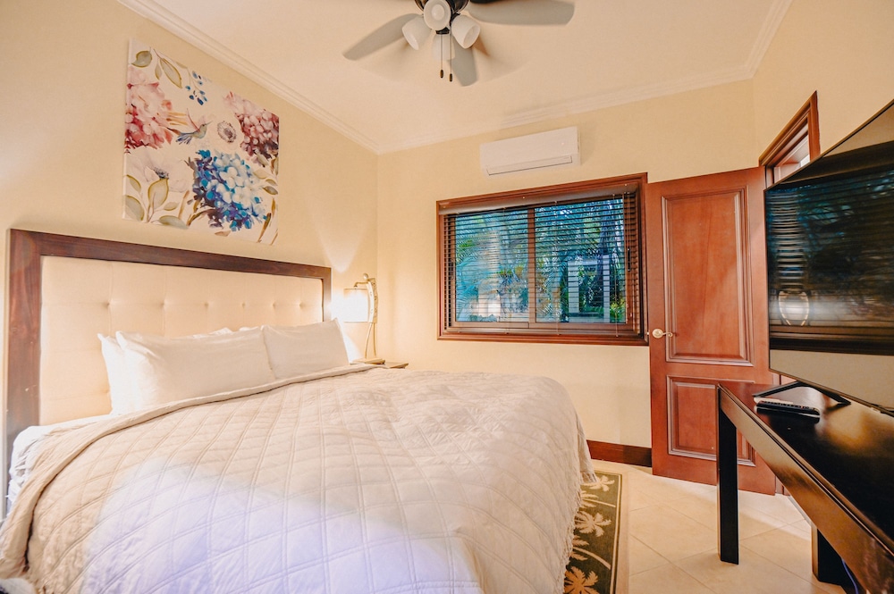 CR Luxury Casa Zafiro 7 Bdrm