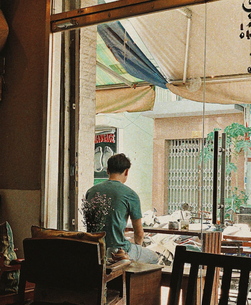 Nha Saigon
