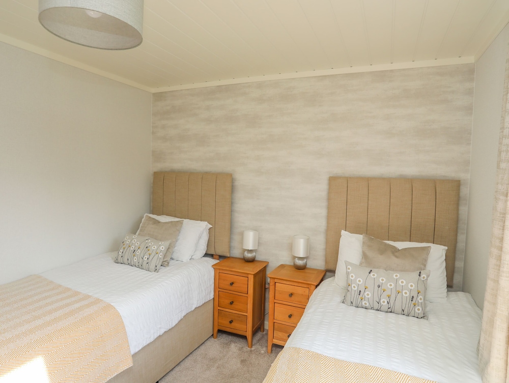 Fairview Lodge