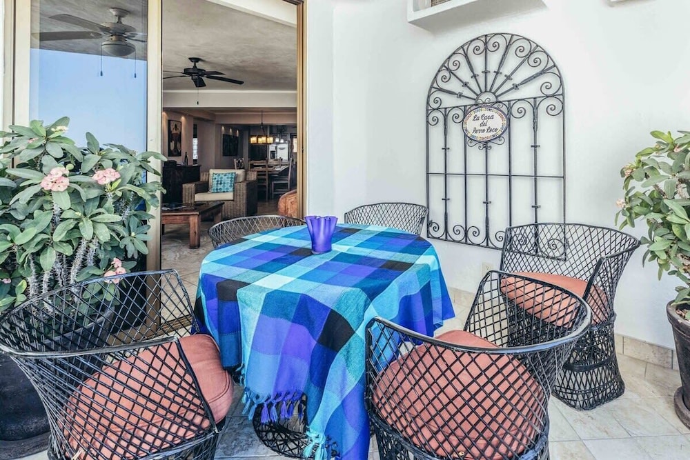 Ocean View 2Br Condo-balcony-beach-pool - 805