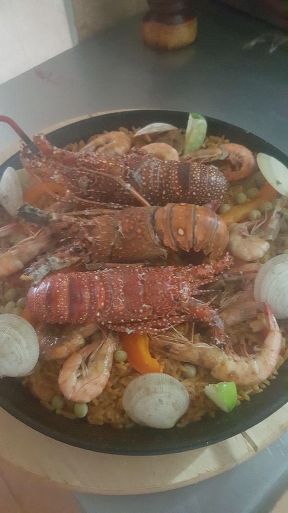 Luz de Luna Hotel & Spanish Restaurant