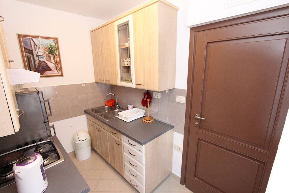 Apartment Zara photo 3