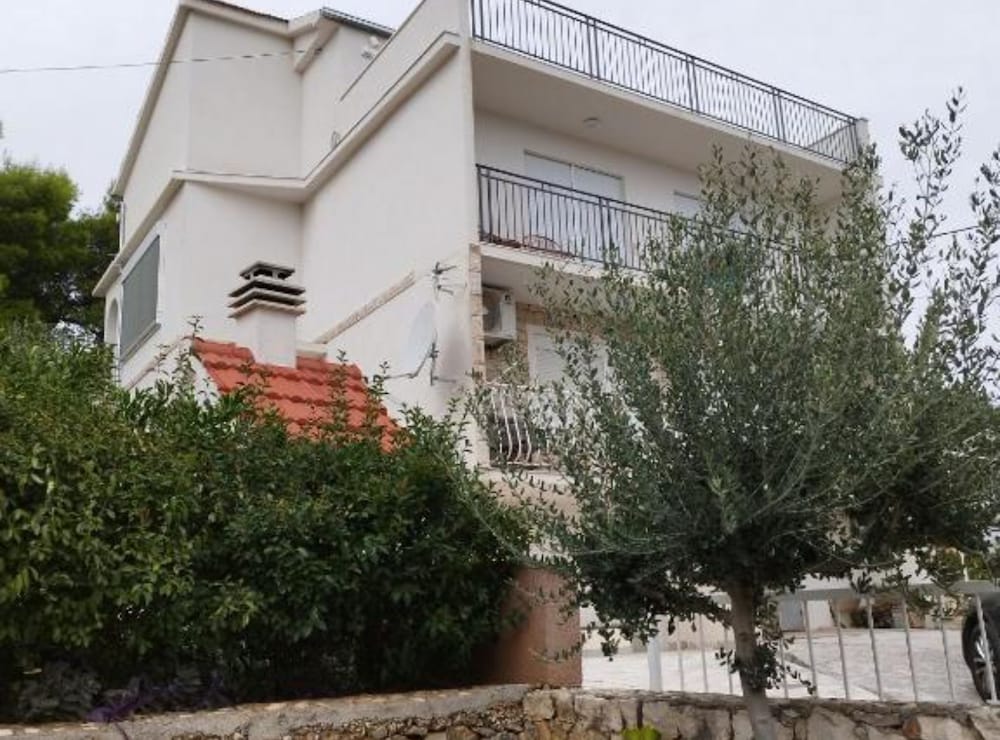 Apartment Domenico - 50 m From the sea