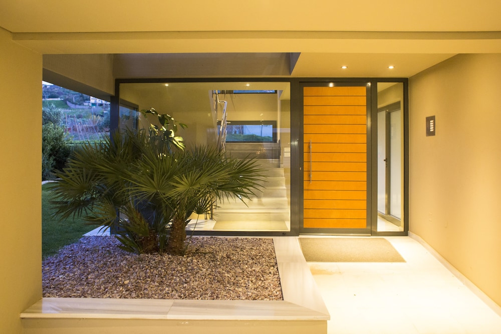 Hotel Campagna Mare - Image 1