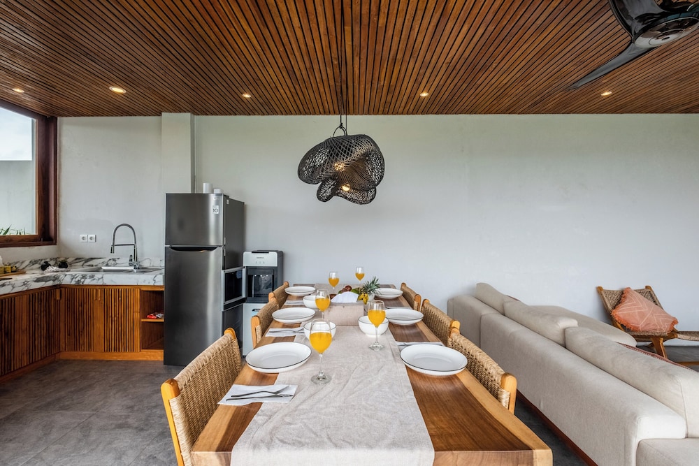 Villa Casanaya Pererenan Canggu