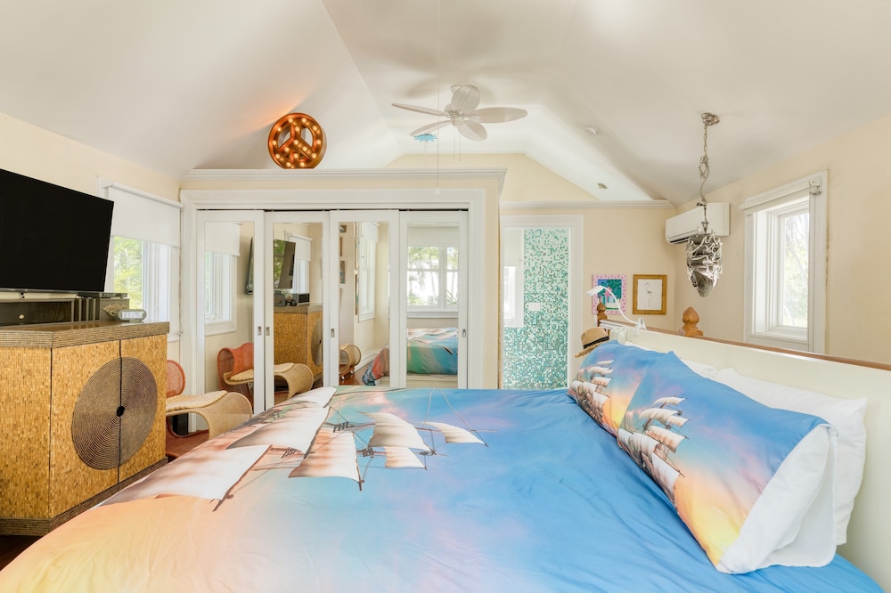 Tennessee Williams by Avantstay Funky Design + Pool