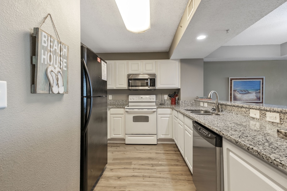 Grand Atlantic by Elliott Beach Rentals