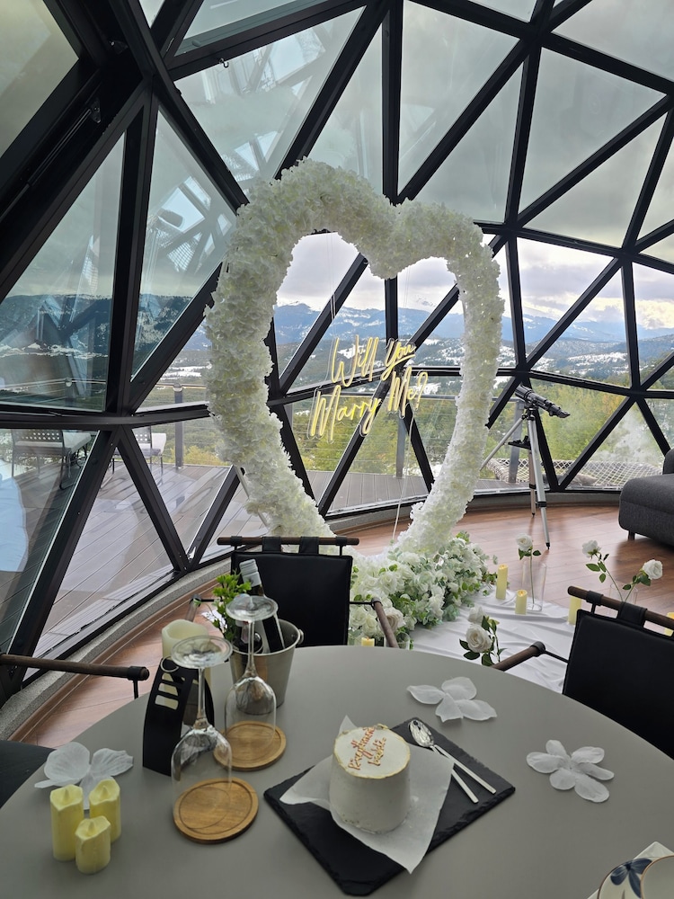 Bubble Sky Villas