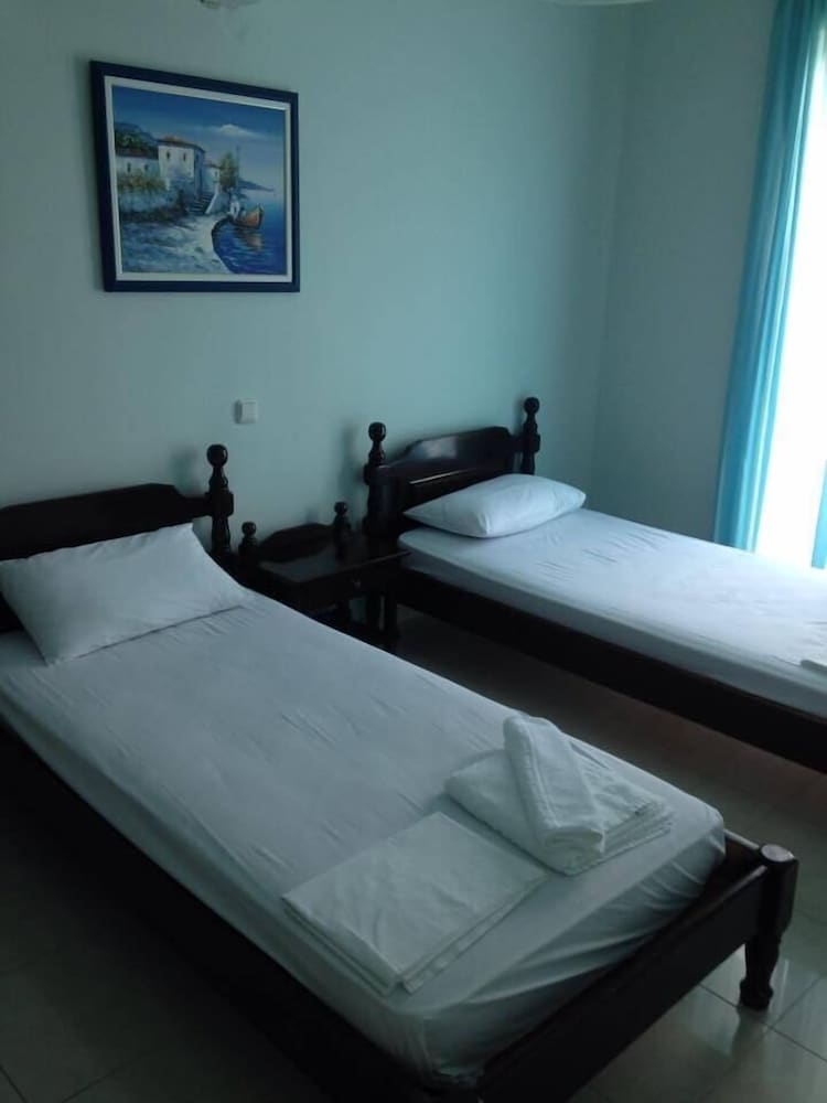 Yiannis Apartments