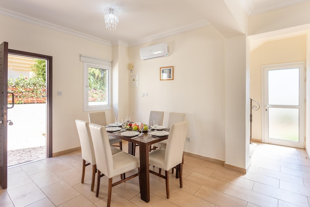 Villa Miranda in Paralimni view 2