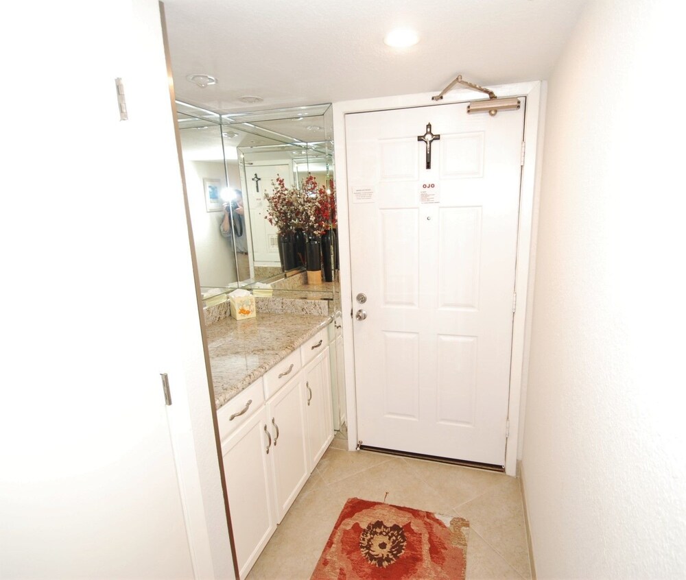 Summit Condo Unit #704 3 Bedroom Condo by RedAwning