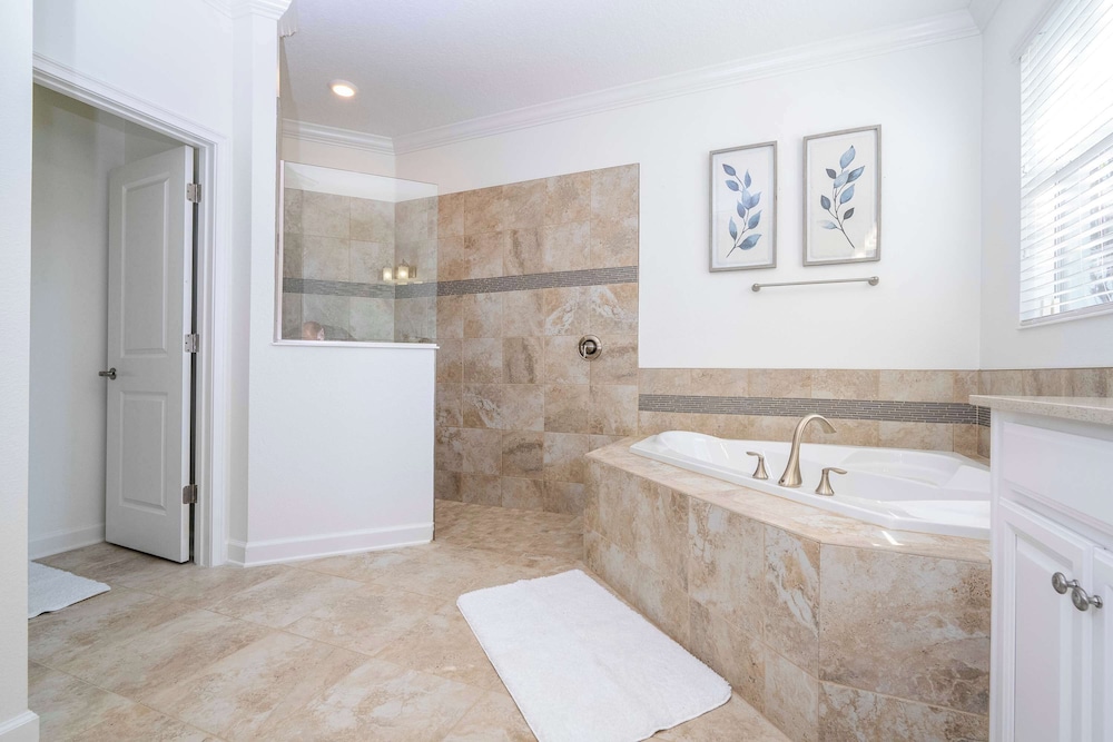 Luxurious 4Bd Villa Private Pool @ Champions Gate Resort 9021