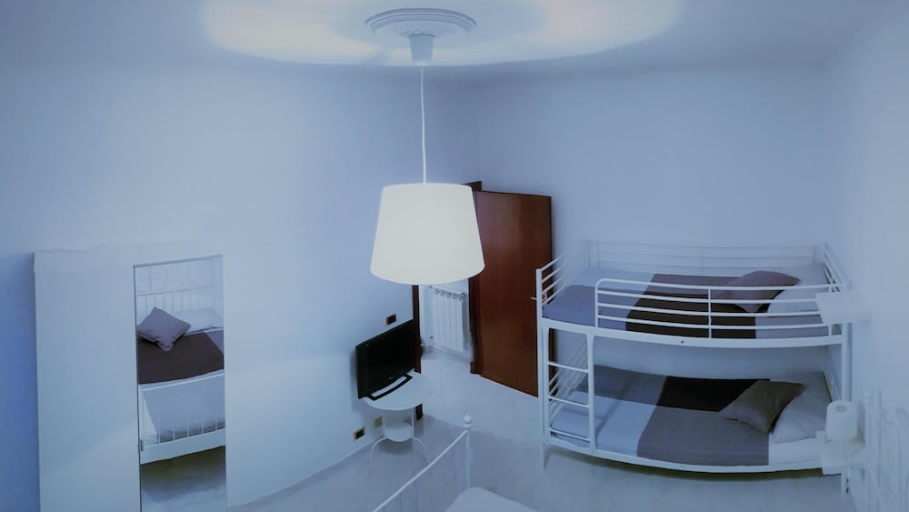 Rhome Sweet Rhome Suite