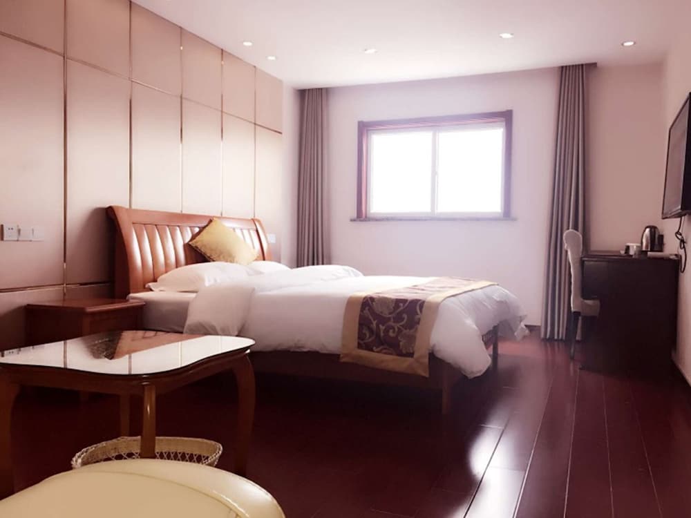 GreenTree Inn JXuZhou East Third Ring Road XCMG Heavy Machinery Hotel