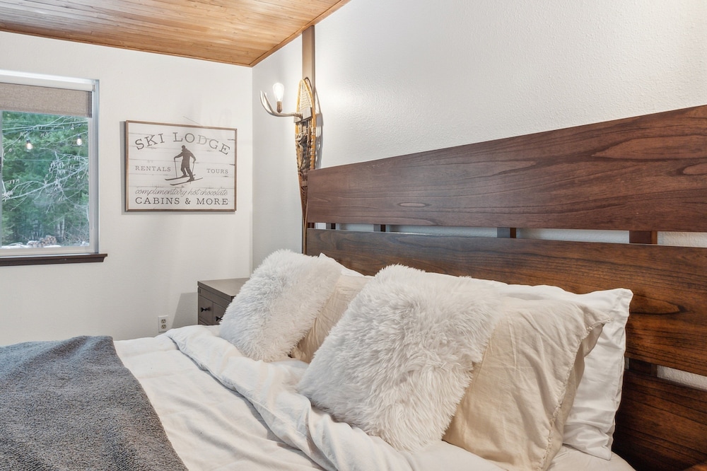 Packshack - Cozy Ski Cabin Mins From White Pass 2 Bedroom Home