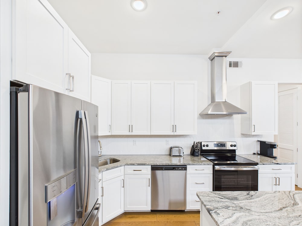 Gallatin Retreat-private Balcony-in East Nashville
