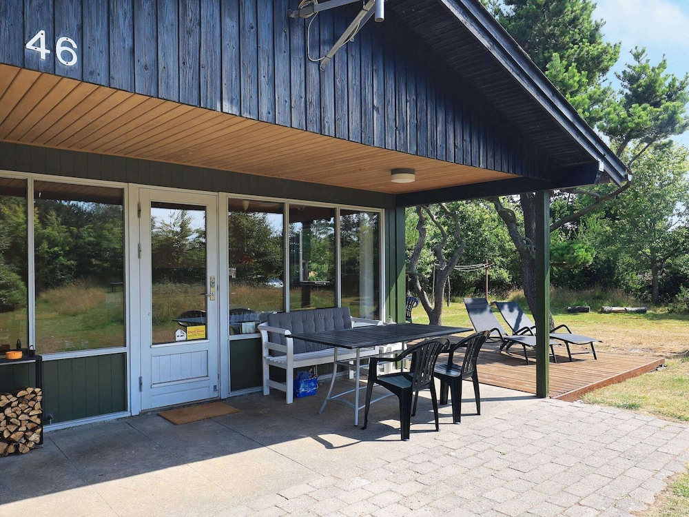 6 Person Holiday Home in Blavand
