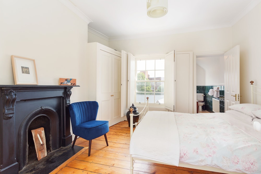 James Joyce Suite - hiphipstay