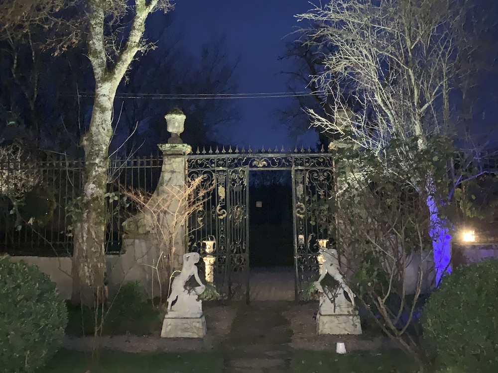 Le Chateau de Failloux view 2