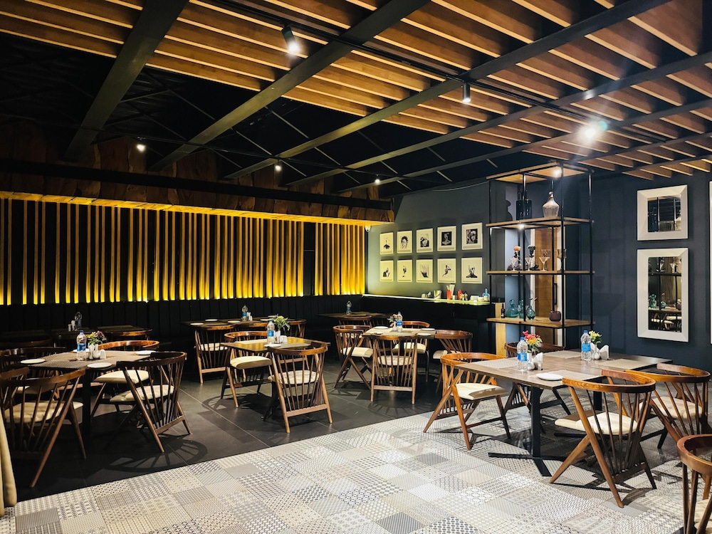 Cubix Hotel