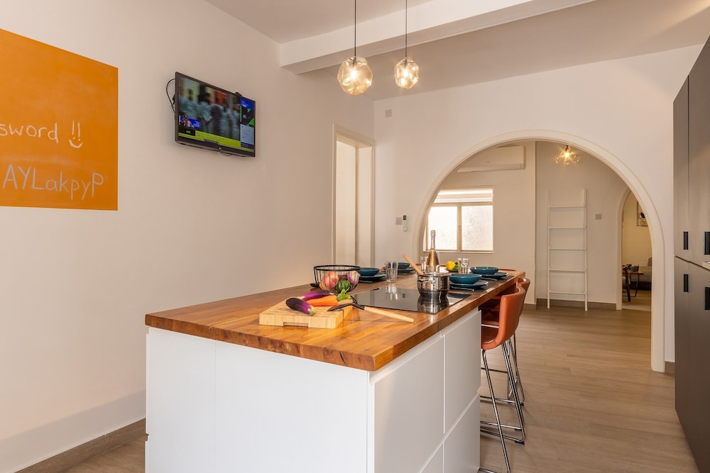 Magnificent Sea View Penthouse Cospicua