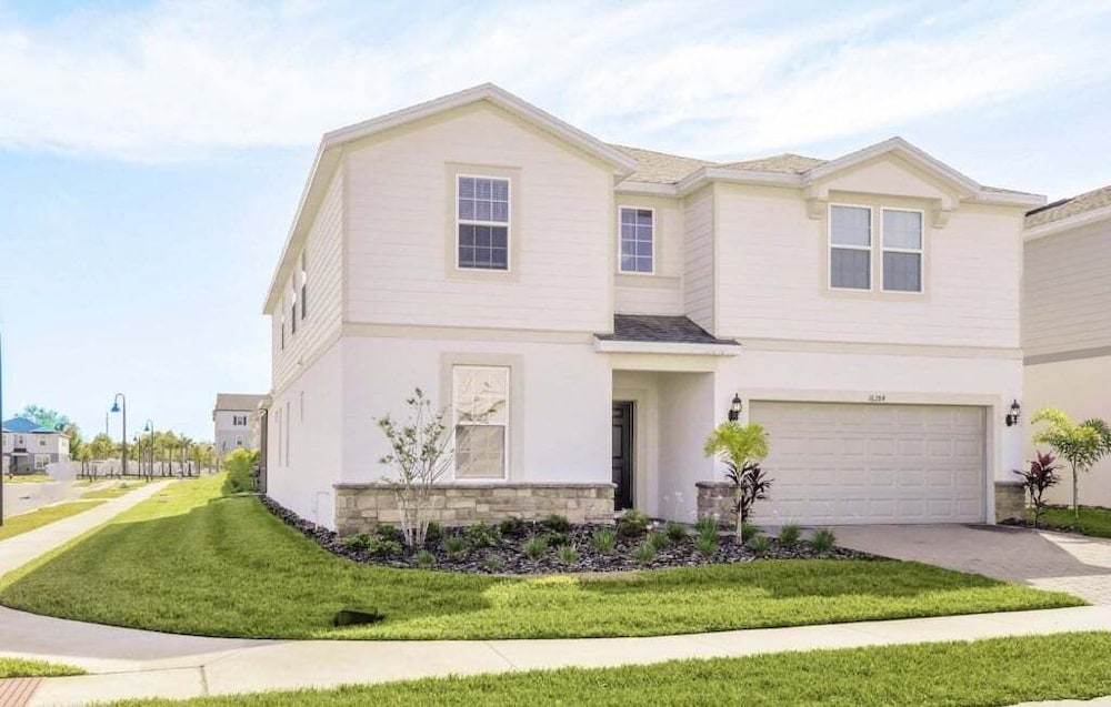 10 Bed 8 Bath Villa Gamesroom & Pool 16284saint 10 Bedroom Villa