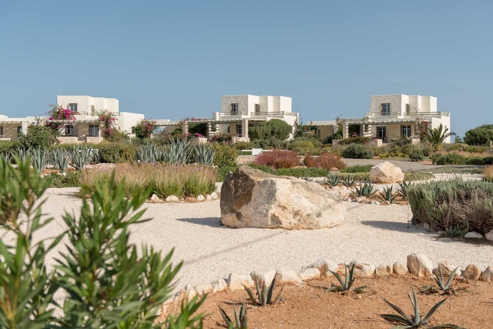 Hotel Stagones Luxury Villas - Image 1