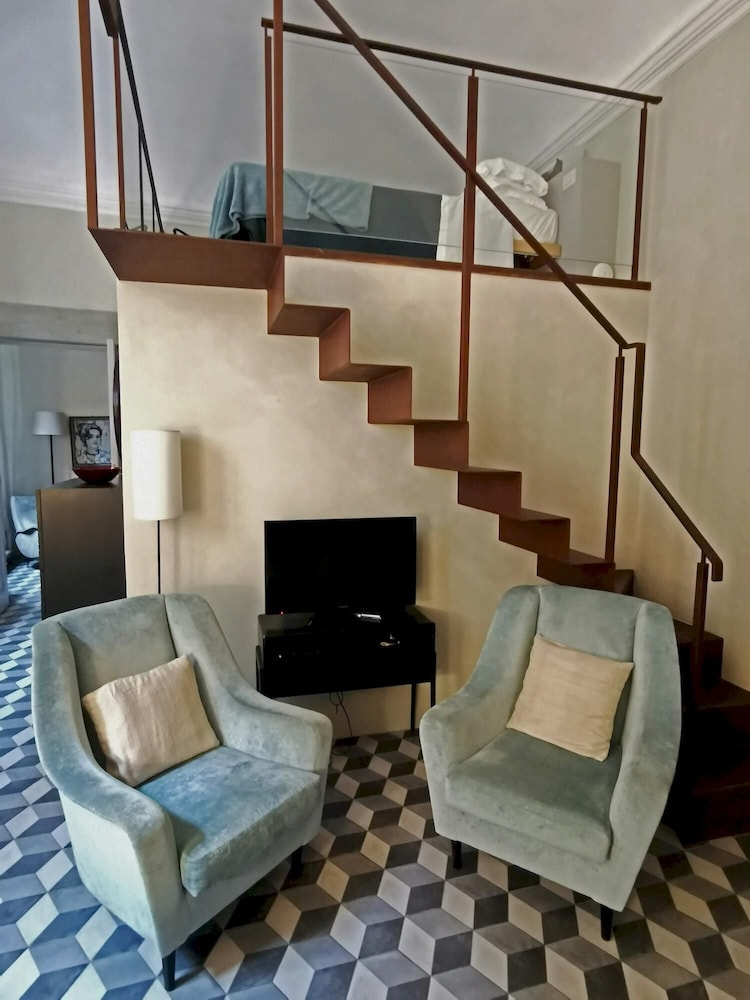 Mezzo 46 in Firenze With 2 Bedrooms and 2 Bathrooms