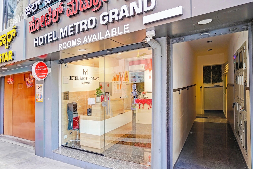 Fabhotel Metro Grand
