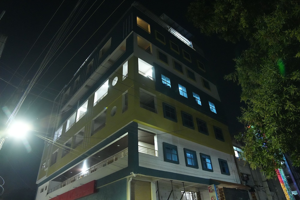 Hiraa inn Studio Apartments
