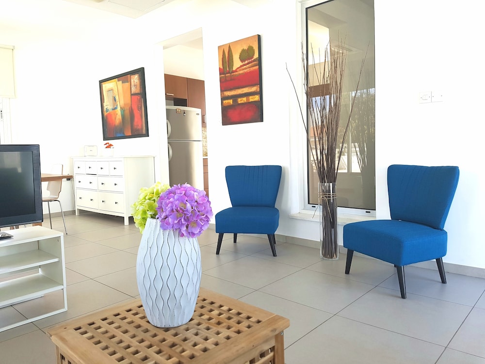 Colonial Beach Villa
