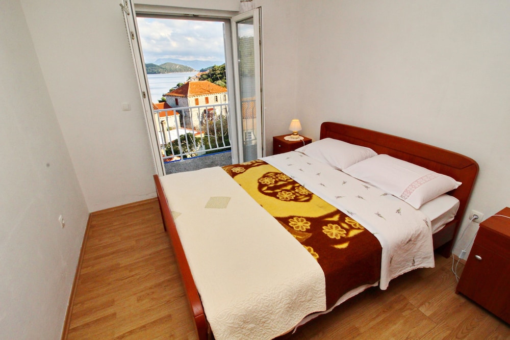 Apartments Nodilo view 3