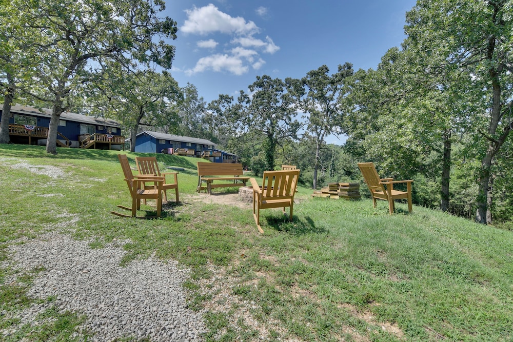 Pool & Dock Access: Apt on Table Rock Lake view 5